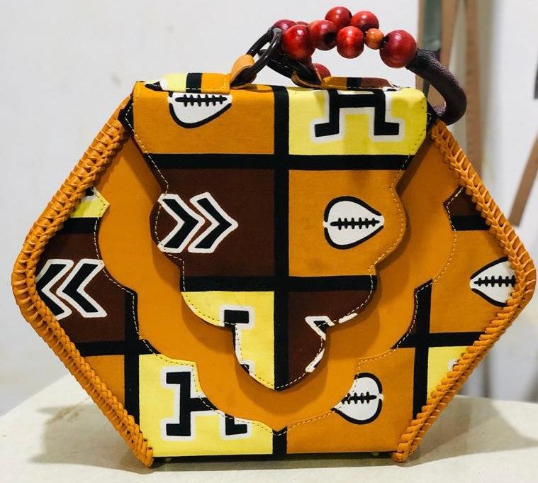 Akwatia Hexagon Purse
