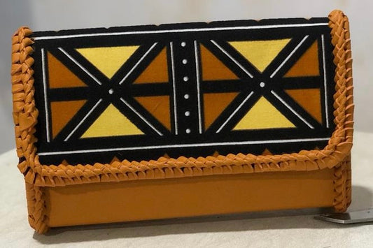 Konongo Clutch